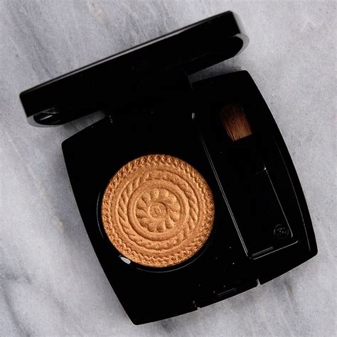 sombra chanel|Chanel eyeshadow pourpre brun.